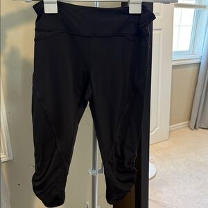 lululemon athletica Black Cropped Leggings